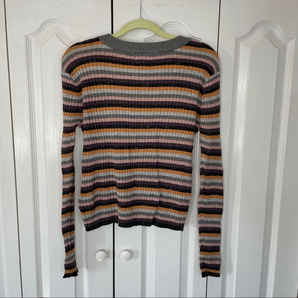 Long Sleeve Henley Shirt - Picture 4 of 4